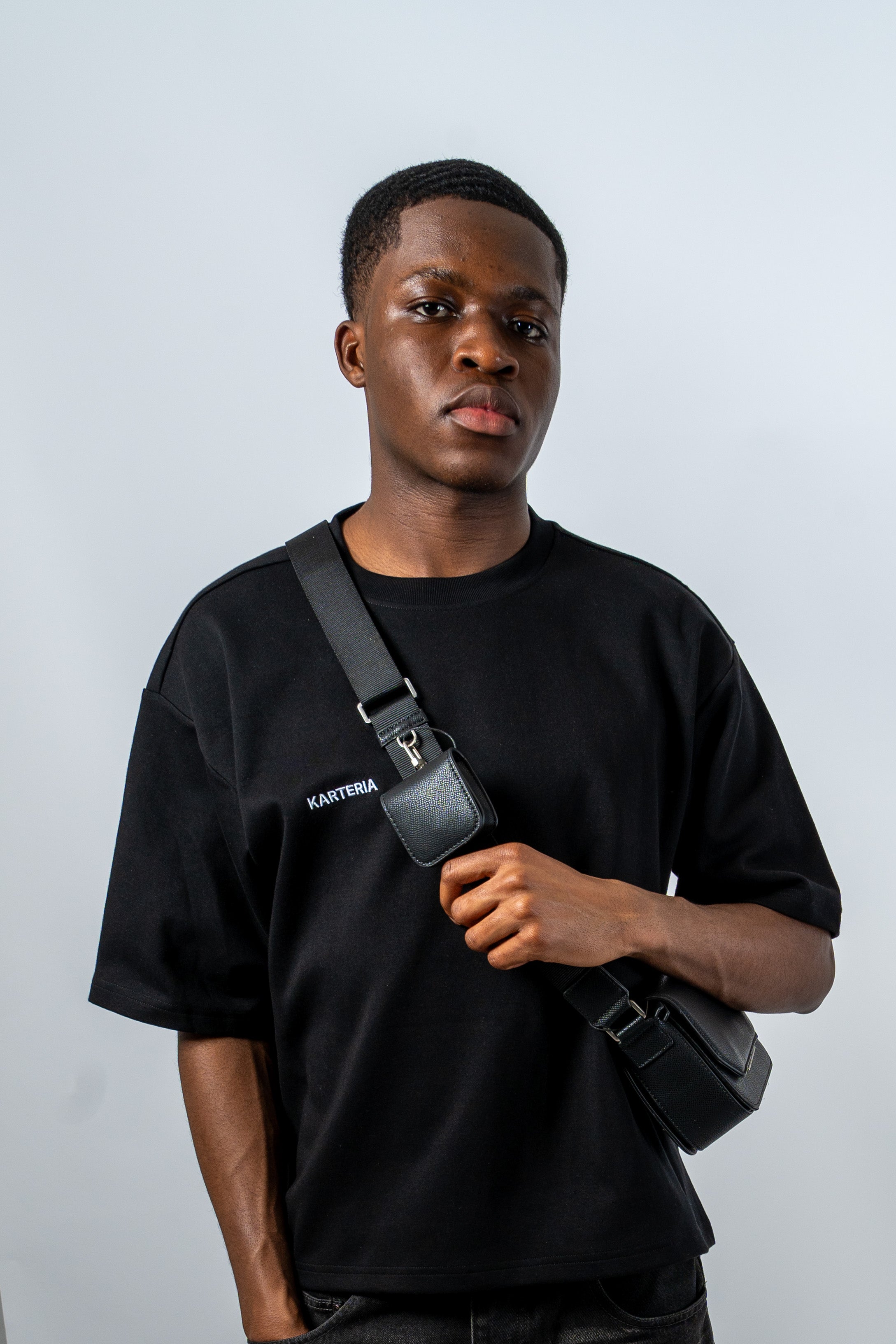 'ONLY JESUS' - H12:2 BLACK